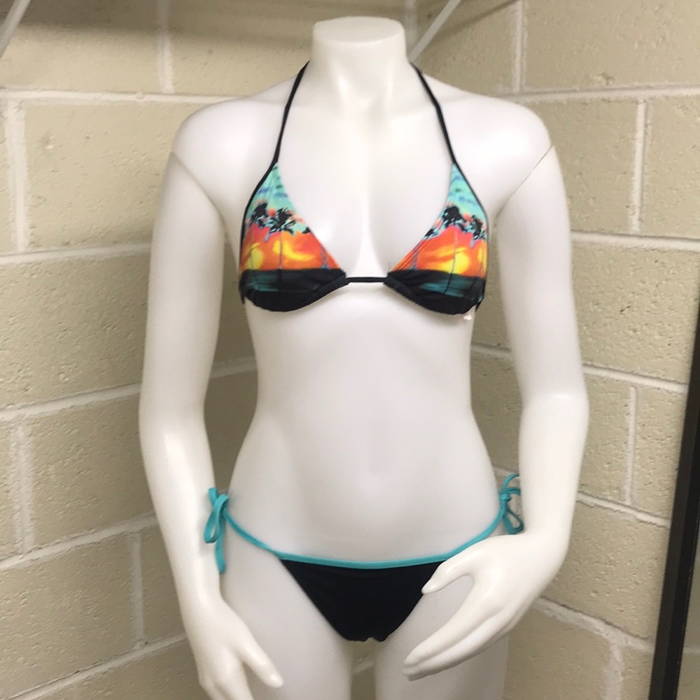 VS bikini size S